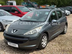 Grau Gebraucht 2009 Peugeot 207 Urban Move Limousine | 2.300 € (Fairer Preis)