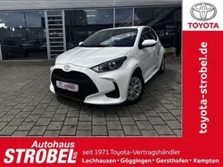 Schneeweiß Neu 2025 Toyota Yaris Hybrid Comfort Kleinwagen | 21.880 € (Superpreis)
