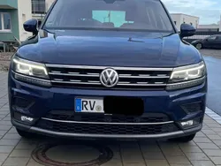 Blau Gebraucht 2018 VW Tiguan SUV | 26.500 € (Etwas zu teuer)