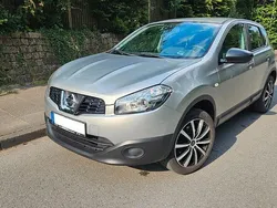 Silber Gebraucht 2012 Nissan Qashqai SUV | 7.150 € (Fairer Preis)