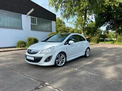 Weiß Gebraucht 2012 Opel Corsa Kleinwagen | 6.000 € (Teuer)