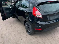 Schwarz Gebraucht 2017 Ford Fiesta Kleinwagen | 6.500 € (Guter Preis)