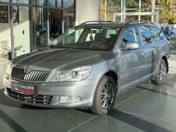 Grau Gebraucht 2013 Skoda Octavia Ambition Kombi | 8.500 € (Guter Preis)