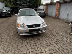Grau Gebraucht 2003 Hyundai Getz Kleinwagen | 2.000 €