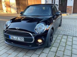 Schwarz Gebraucht 2018 Mini ONE Kleinwagen | 9.500 € (Fairer Preis)