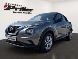 Gun metallic (m) Gebraucht 2020 Nissan Juke Acenta SUV | 16.900 € (Fairer Preis)
