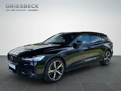 Onyx black / Gebraucht 2023 Volvo V60 Plus Kombi | 38.990 € (Guter Preis)