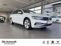 Pure white (weiß) Gebraucht 2021 VW Passat Business Kombi | 19.980 € (Guter Preis)