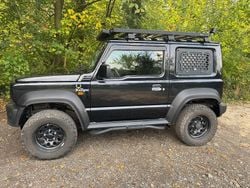Schwarz Gebraucht 2021 Suzuki Jimny Comfort SUV | 25.500 € (Fairer Preis)