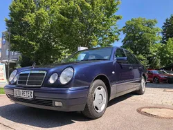 Blau Gebraucht 1996 Mercedes E230 Elegance Limousine | 6.900 € (Etwas zu teuer)