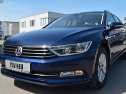 Blau Gebraucht 2019 VW Passat Highline Kombi | 18.390 € (Fairer Preis)
