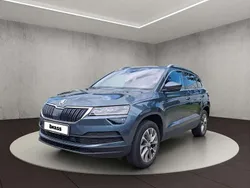 Quarzgrau metallic Gebraucht 2021 Skoda Karoq Clever SUV | 19.750 € (Superpreis)