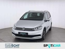 Silber Gebraucht 2024 VW Touran Move Van / Kleinbus | 31.970 € (Guter Preis)
