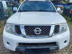 Weiß Gebraucht 2014 Nissan Navara Abholung | 15.000 € (Guter Preis)