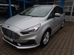 Grau Gebraucht 2022 Ford S-MAX Titanium Van / Kleinbus | 23.250 € (Fairer Preis)