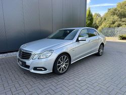 Silber Gebraucht 2009 Mercedes E220 Limousine | 7.490 € (Etwas zu teuer)