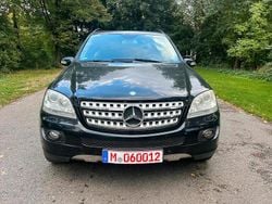 Schwarz Gebraucht 2007 Mercedes ML280 SUV | 5.900 €