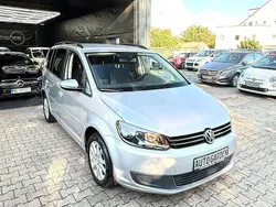 Silber Gebraucht 2014 VW Touran Comfortline Van / Kleinbus | 10.490 € (Fairer Preis)