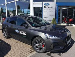 Magnetic grau metallic Gebraucht 2025 Ford Focus ST-Line Limousine | 27.490 € (Etwas zu teuer)