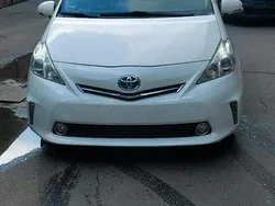 Weiß Gebraucht 2012 Toyota Prius+ Plus Van / Kleinbus | 9.999 €