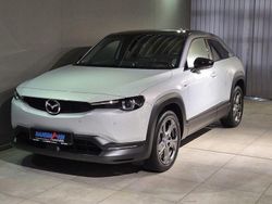Multitone ceramic white Gebraucht 2022 Mazda MX30 Makoto SUV | 19.400 € (Etwas zu teuer)