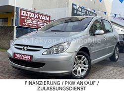 Grau Gebraucht 2005 Peugeot 307 Quiksilver Limousine | 1.990 € (Fairer Preis)