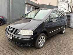 Schwarz Gebraucht 2004 VW Sharan Highline Van / Kleinbus | 2.444 € (Superpreis)