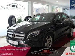 Kosmosschwarz lack Gebraucht 2015 Mercedes GLA200 Urban SUV | 16.990 € (Fairer Preis)