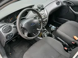 Silber Gebraucht 2003 Ford Focus Limousine | 1.100 € (Guter Preis)