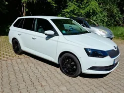 Weiß Gebraucht 2016 Skoda Fabia Ambition Kombi | 8.990 € (Fairer Preis)