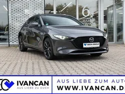 Grau Neu 2024 Mazda 3 Exclusive Limousine | 30.450 € (Guter Preis)