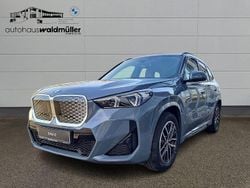 Grau Neu 2025 BMW iX1 M Sport SUV | 53.834 € (Guter Preis)
