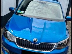 Blau Gebraucht 2016 Skoda Fabia Kombi | 7.900 € (Guter Preis)