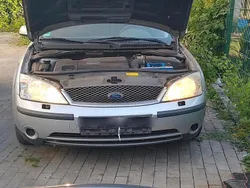 Silber Gebraucht 2001 Ford Mondeo Kombi | 850 € (Fairer Preis)