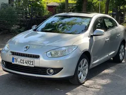 Grau Gebraucht 2010 Renault Fluence Limousine | 4.190 €