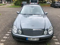 Grau Gebraucht 2005 Mercedes E280 Kombi | 5.950 €