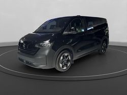 Schwarz (midnight black metallic) Neu 2025 VW Caravelle PanAmericana Van / Kleinbus | 62.784 € (Teuer)