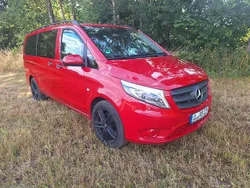Rot Gebraucht 2017 Mercedes Vito Van / Kleinbus | 19.700 €