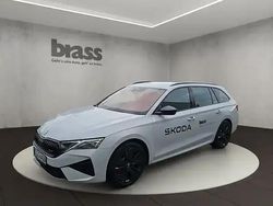 Moonweiß perleffekt Gebraucht 2025 Skoda Octavia RS Kombi | 43.800 €
