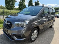 Grau Gebraucht 2018 Opel Combo Life Edition Van / Kleinbus | 13.890 € (Fairer Preis)