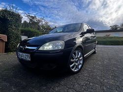 Schwarz Gebraucht 2004 Opel Corsa Limousine | 3.799 € (Teuer)