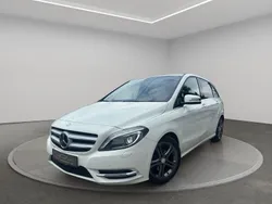 Weiß Gebraucht 2012 Mercedes B180 Van / Kleinbus | 12.999 € (Etwas zu teuer)