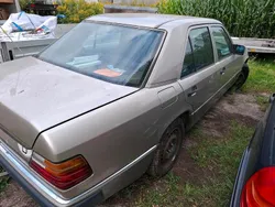 Gebraucht 1991 Mercedes E250 Limousine | 3.300 €
