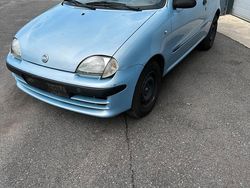 Blau Gebraucht 2001 Fiat Seicento Kleinwagen | 600 € (Guter Preis)