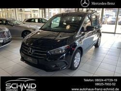Loparitschwarz Gebraucht 2024 Mercedes T180 Progressive Van / Kleinbus | 28.432 € (Fairer Preis)