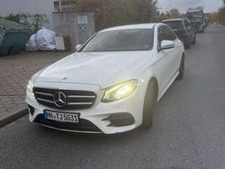 Weiß Gebraucht 2018 Mercedes E220 AMG Limousine | 21.490 € (Superpreis)