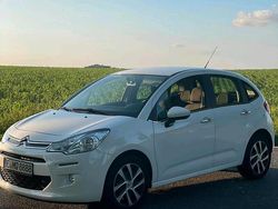 Weiß Gebraucht 2016 Citroën C3 Kleinwagen | 6.999 € (Fairer Preis)