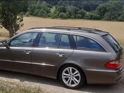 Braun Gebraucht 2008 Mercedes E220 Kombi | 3.400 €