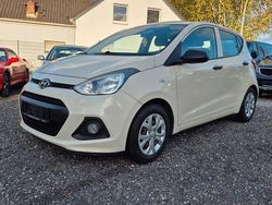 Gelb Gebraucht 2014 Hyundai i10 Kleinwagen | 5.490 € (Fairer Preis)