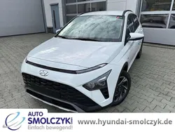 Atlas white / sol Gebraucht 2024 Hyundai Bayon Select SUV | 18.690 € (Guter Preis)